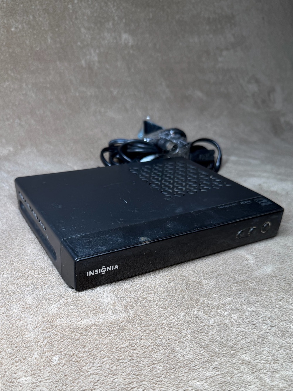 Insignia Black Media Streamer with Power Cable